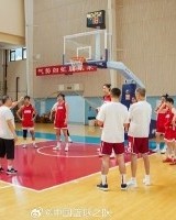 中国女篮结束第一周夏训 张子宇因为高原反应比较大还在逐渐适应
