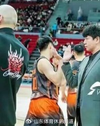 英雄联盟世界赛-时隔五年进八强，山东男篮这个夏天究竟该如何“变”？|季后赛|上海|沙奎尔·奥尼尔|球队|赛季_新浪体育_新浪新闻