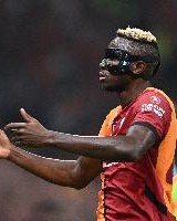 罗马诺：曼联没和奥斯梅恩等球员达协议，在等欧联杯结果