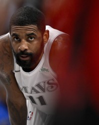 Worlds 2025赛程-美媒盘点欧文生涯数据：875场常规赛零次六犯毕业